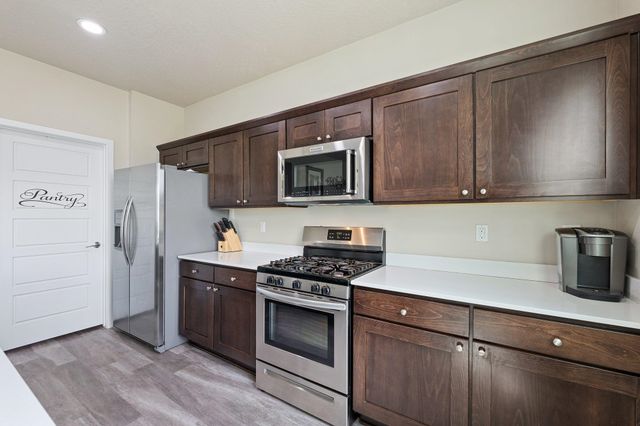 10019 W White Ln, Cheney, WA 99004
