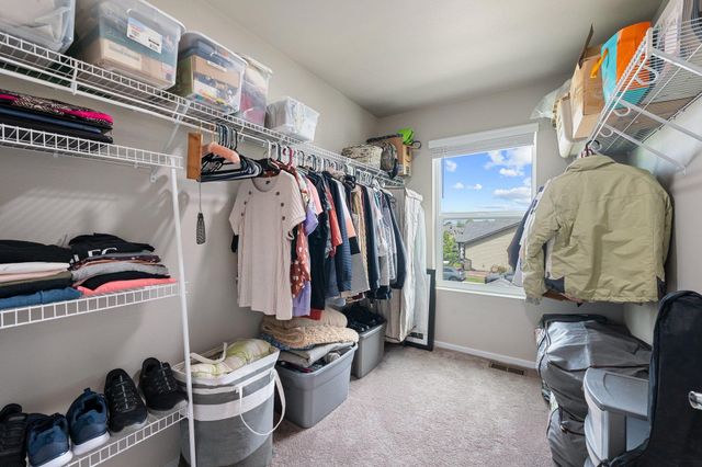 10019 W White Ln, Cheney, WA 99004