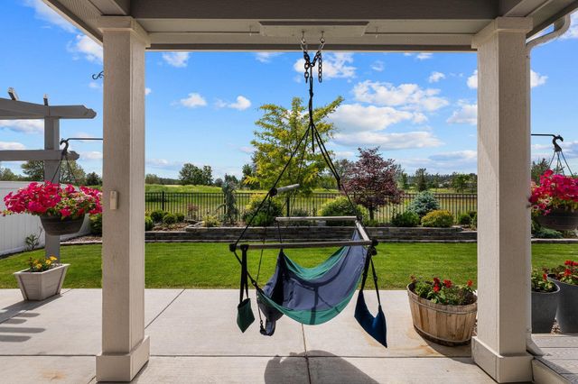 10019 W White Ln, Cheney, WA 99004