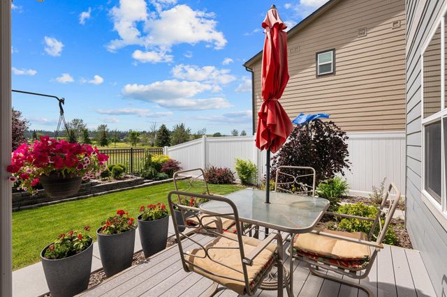10019 W White Ln, Cheney, WA 99004