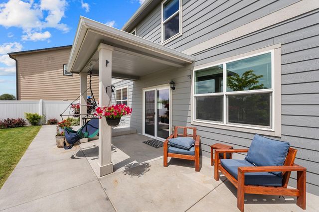 10019 W White Ln, Cheney, WA 99004