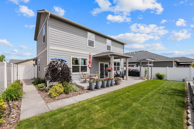 10019 W White Ln, Cheney, WA 99004