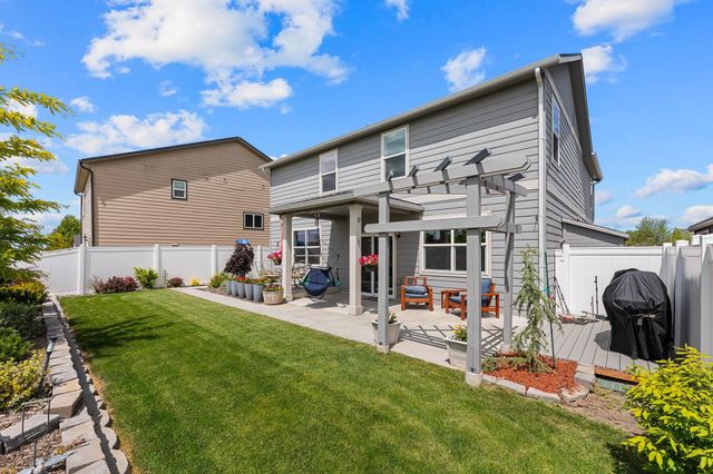 10019 W White Ln, Cheney, WA 99004