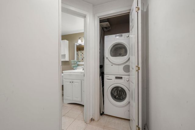 239 Dorchester St 3, Boston, MA 02127