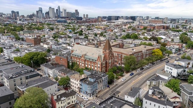 239 Dorchester St 3, Boston, MA 02127
