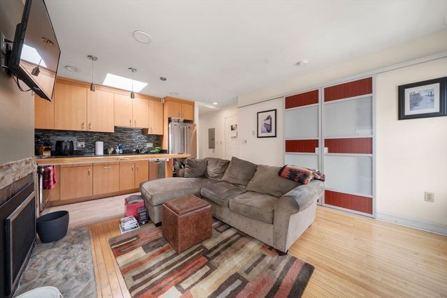 239 Dorchester St 3, Boston, MA 02127