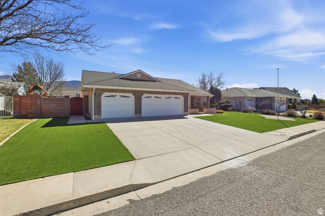 2199 W SUNSET POINTE DR, Cedar City, UT 84720