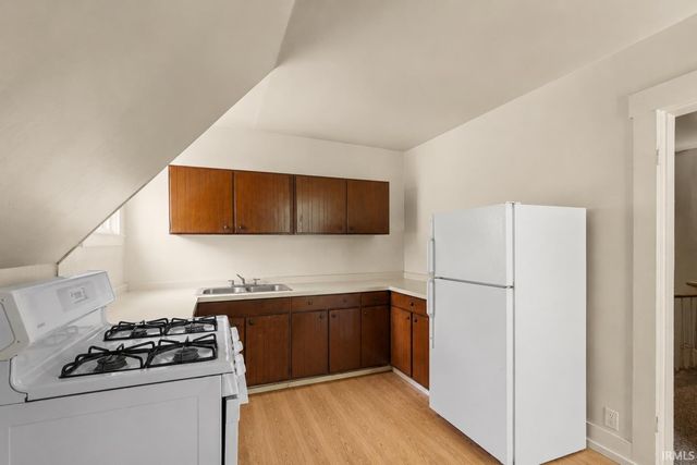 122 Crescent Street, Goshen, IN 46528