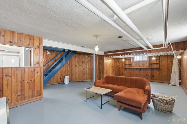 1626 Flora Avenue, North College Hill, OH 45231