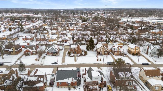 1626 Flora Avenue, North College Hill, OH 45231