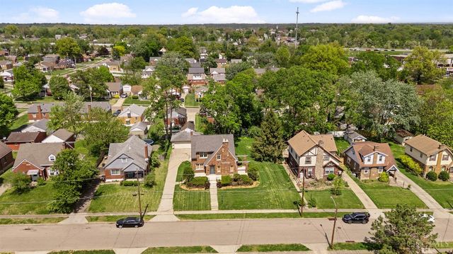1626 Flora Avenue, North College Hill, OH 45231