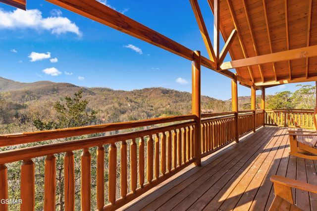 1643 Barn Door Lane, Sevierville, TN 37862