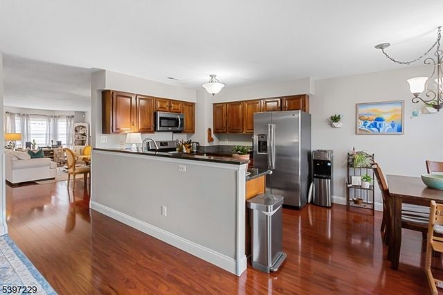 128 Hawthorne Ct, Rockaway Twp., NJ 07866