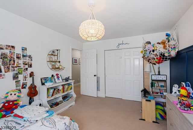 128 Hawthorne Ct, Rockaway Twp., NJ 07866