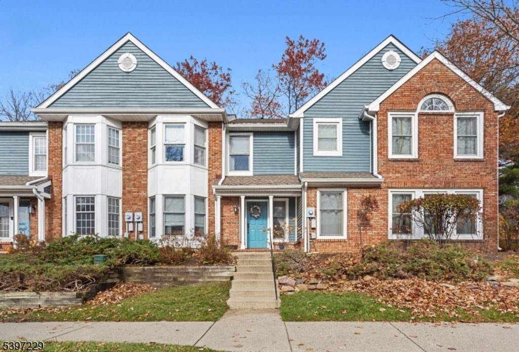 128 Hawthorne Ct, Rockaway Twp., NJ 07866