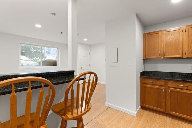 35 Prospect St 109, Woburn, MA 01801