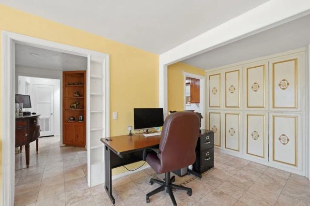 2152 Oak Hill Drive, Escondido, CA 92027