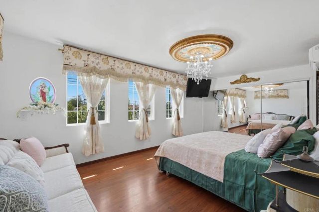 2152 Oak Hill Drive, Escondido, CA 92027