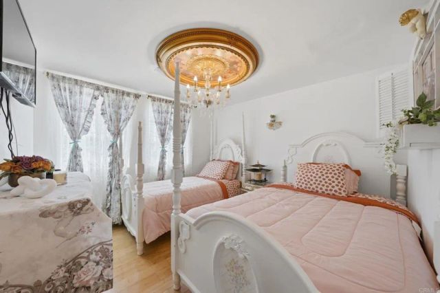 2152 Oak Hill Drive, Escondido, CA 92027