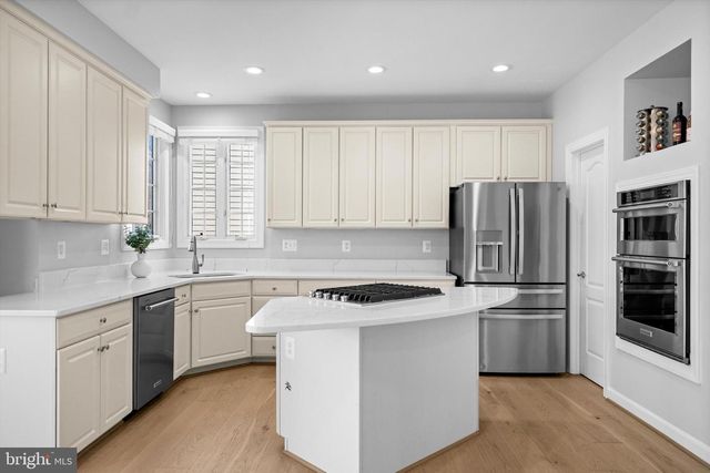 12090 GREATBRIDGE RD, Woodbridge, VA 22192