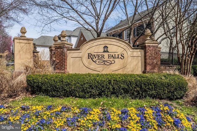 12090 GREATBRIDGE RD, Woodbridge, VA 22192