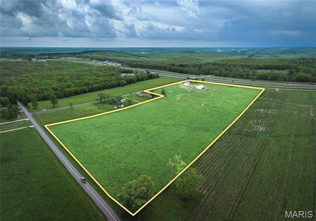 15227 County Road 1110, St James, MO 65559