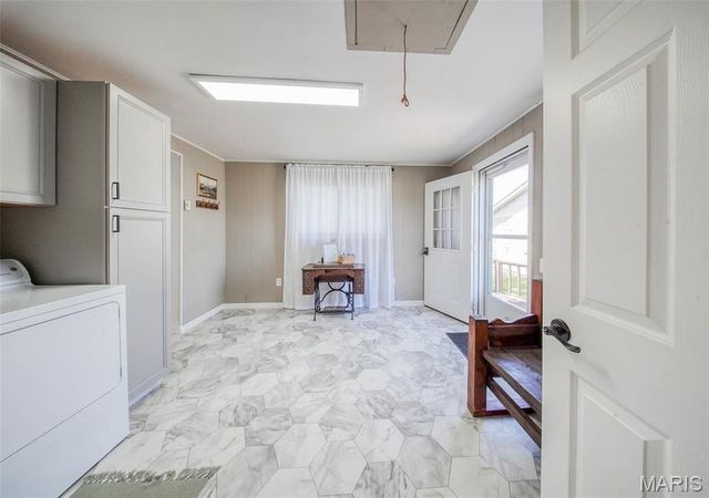 15227 County Road 1110, St James, MO 65559