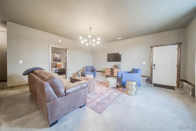 15227 County Road 1110, St James, MO 65559