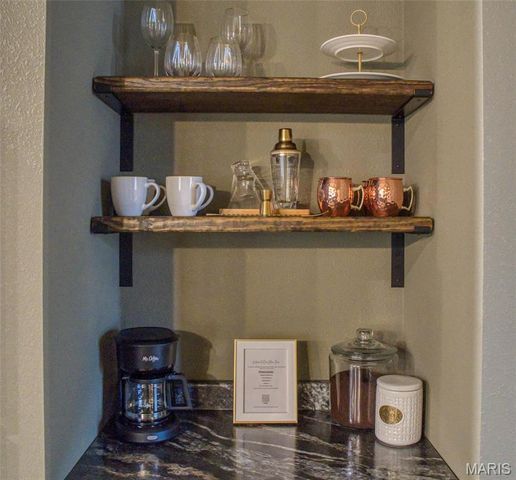 15227 County Road 1110, St James, MO 65559