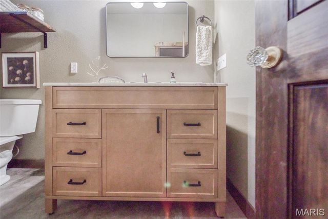 15227 County Road 1110, St James, MO 65559