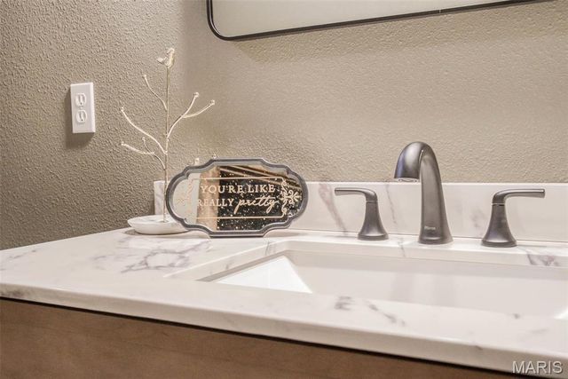 15227 County Road 1110, St James, MO 65559