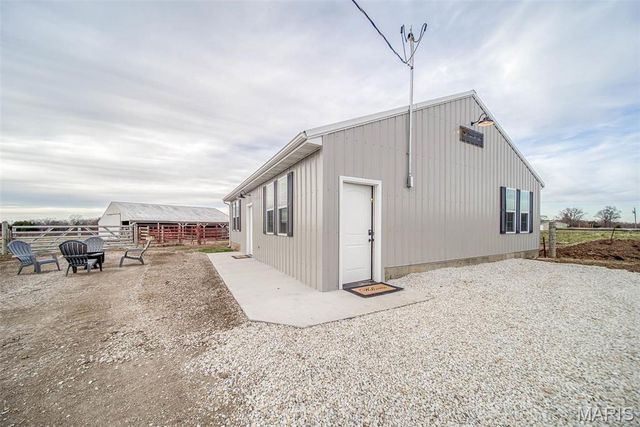 15227 County Road 1110, St James, MO 65559