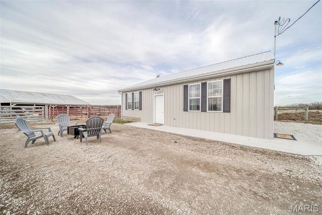 15227 County Road 1110, St James, MO 65559