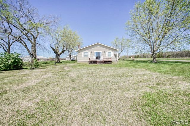 15227 County Road 1110, St James, MO 65559