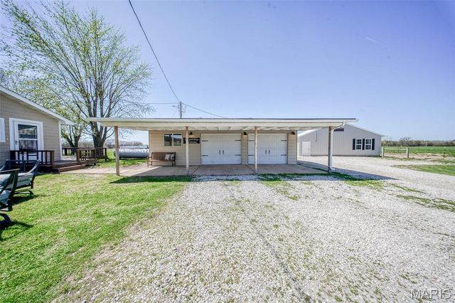 15227 County Road 1110, St James, MO 65559