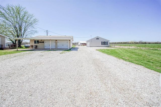 15227 County Road 1110, St James, MO 65559