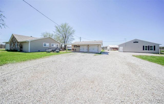 15227 County Road 1110, St James, MO 65559