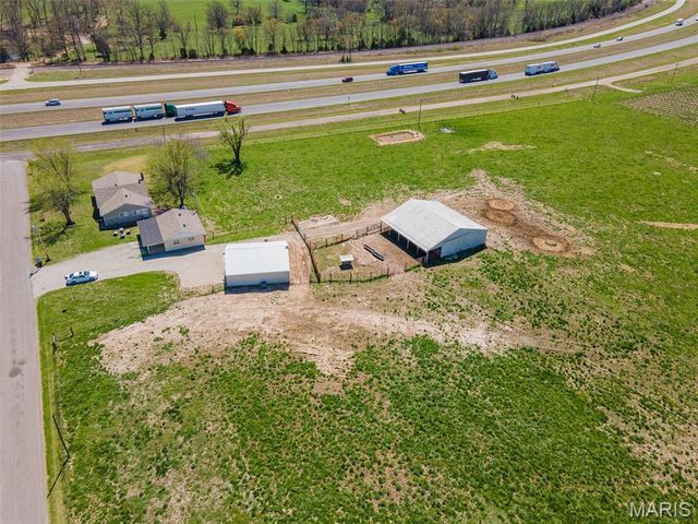 15227 County Road 1110, St James, MO 65559
