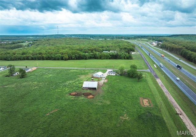 15227 County Road 1110, St James, MO 65559