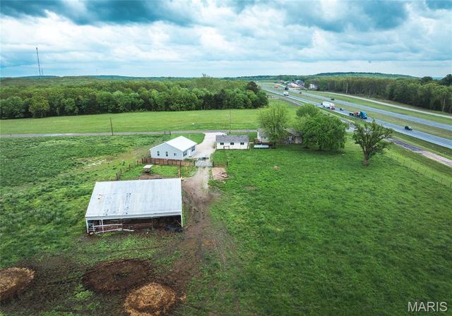 15227 County Road 1110, St James, MO 65559