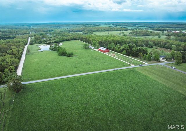 15227 County Road 1110, St James, MO 65559