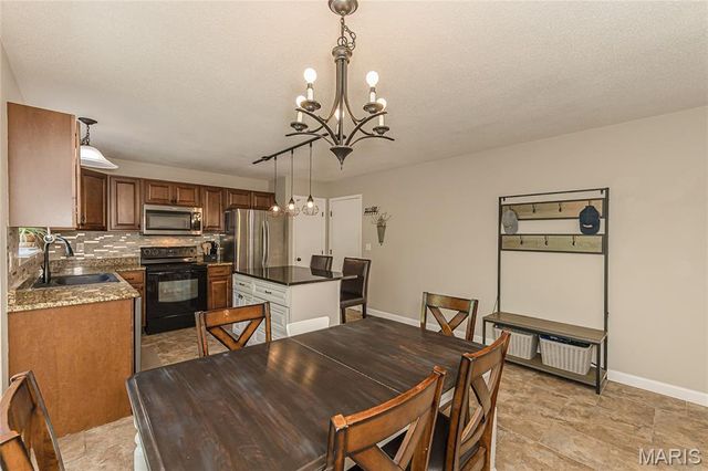 2829 Royallvalley Way, O'fallon, MO 63368
