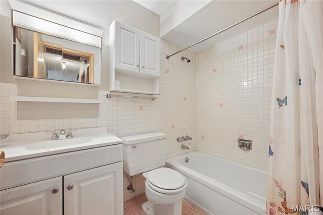 4635 Candace Drive, St Louis, MO 63123