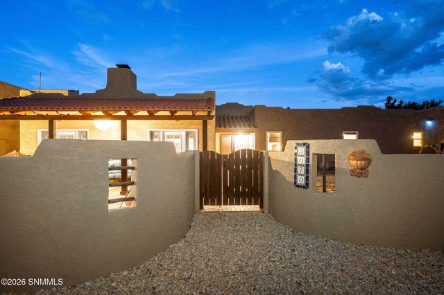 3070 Estrada Road, Las Cruces, NM 88005