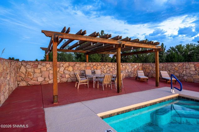 3070 Estrada Road, Las Cruces, NM 88005