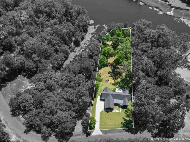 800 John Dean Rd, Gilmer, TX 75644