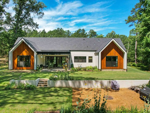 800 John Dean Rd, Gilmer, TX 75644