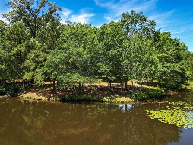 800 John Dean Rd, Gilmer, TX 75644