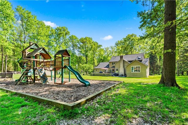 5130 Hecker Drive, Richfield, OH 44141
