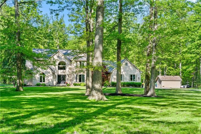 5130 Hecker Drive, Richfield, OH 44141